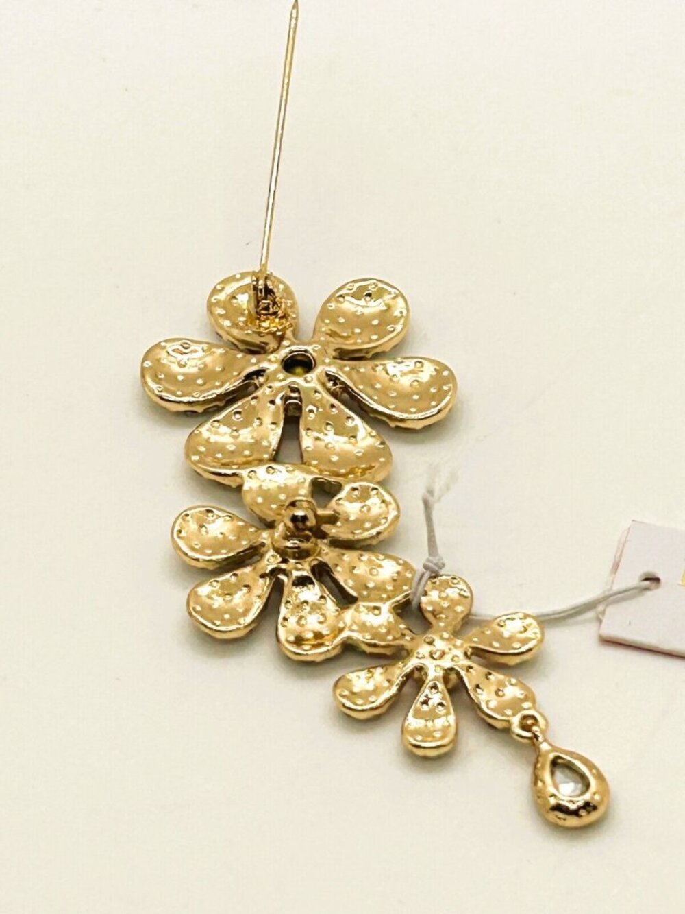 Isaac Mizrahi Gold-Tone Crystal & Pink Daisy Brooch Pin With Teardrop Accent - Picture 7 of 13